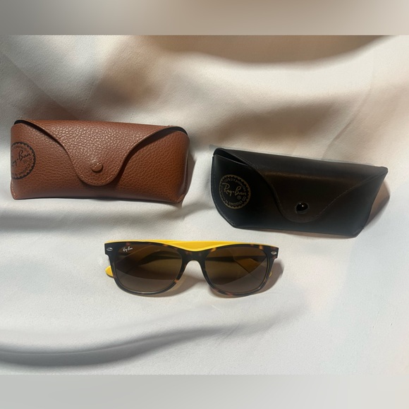 Ray Ban RB 2132 6014 New Wayfarer Yellow Sunglasses Made In Italy W/ 2 Cases - Picture 1 of 13